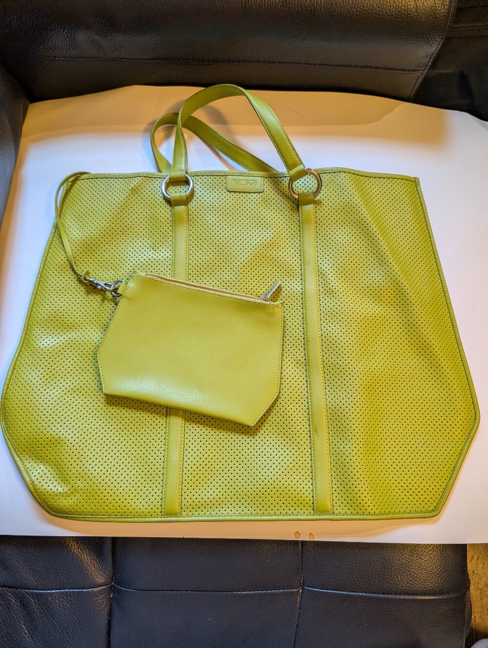 Tumi Lime Green Perforated Leather Tote Bag Shoulder Purse & Removable Pouch